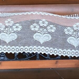 ⚜️ Valance Crocheted Ecru German HEARTS & FLORAL  114” X 16”